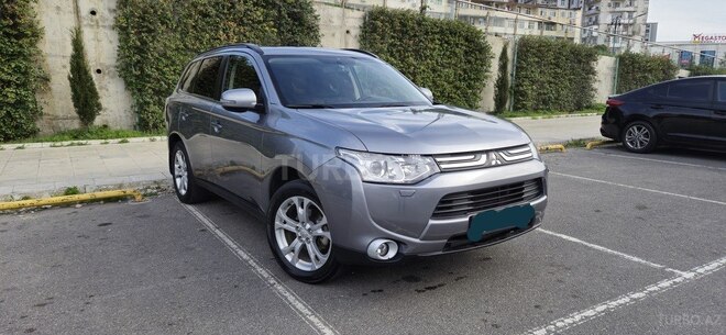 Mitsubishi Outlander 2014, 128,900 km - 2.4 l - Bakı