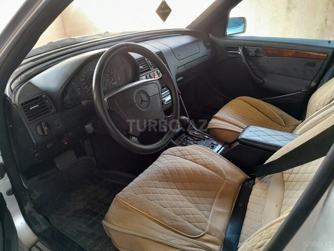 Mercedes C 240 1997, 329,182 km - 2.4 л - Bakı