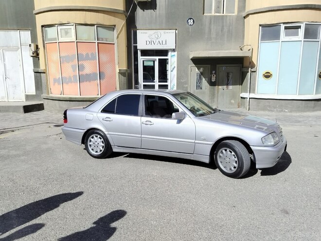 Mercedes C 180 1999, 415,839 km - 1.8 l - Bakı