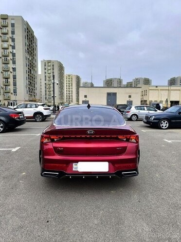 Kia K5-4