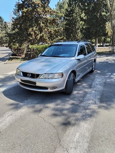Opel Vectra 1999, 303,128 km - 1.8 l - Sumqayıt