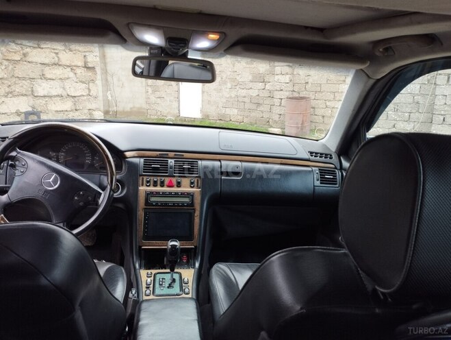 Mercedes E 270 2000, 320,000 km - 2.7 l - Bakı