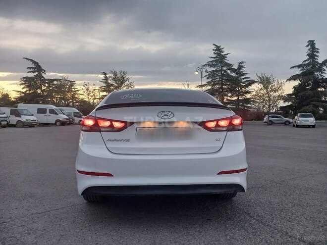 Hyundai Avante 2017, 70,500 km - 1.6 л - Gəncə