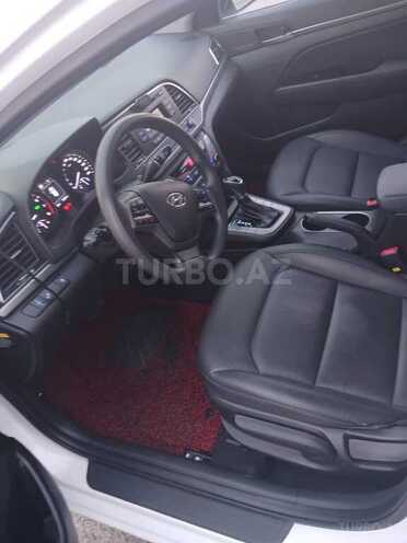 Hyundai Avante 2017, 70,500 km - 1.6 л - Gəncə