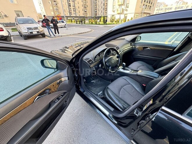 Mercedes E 220 d 2002, 403,000 km - 2.2 l - Bakı