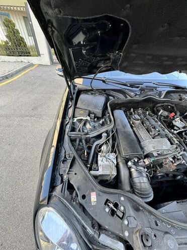 Mercedes E 220 d 2002, 403,000 km - 2.2 l - Bakı