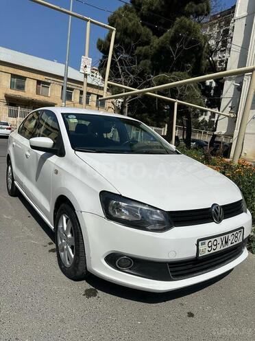 Volkswagen Polo 2012, 95,000 km - 1.6 l - Bakı