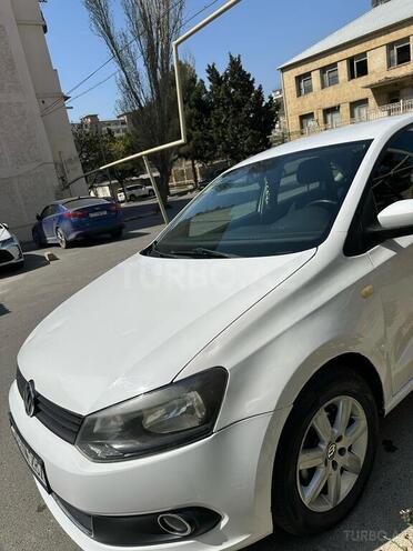 Volkswagen Polo 2012, 95,000 km - 1.6 l - Bakı