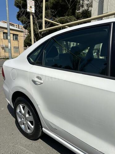 Volkswagen Polo 2012, 95,000 km - 1.6 l - Bakı