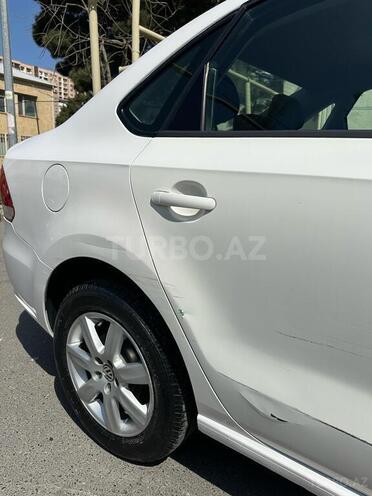 Volkswagen Polo 2012, 95,000 km - 1.6 l - Bakı