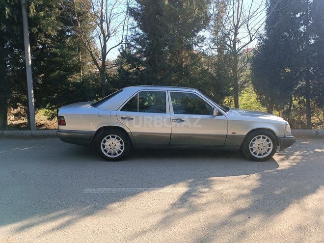 Mercedes E 220 1995, 410,000 km - 2.2 l - Bakı