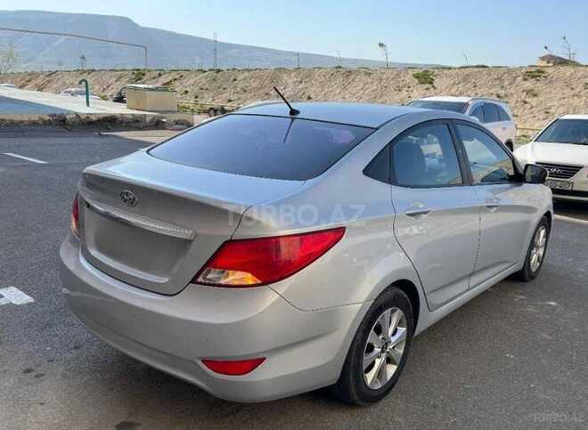 Hyundai Accent 2015, 228,800 km - 1.6 l - Bakı