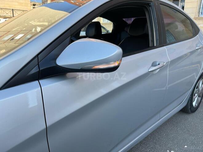 Hyundai Accent 2015, 228,800 km - 1.6 l - Bakı