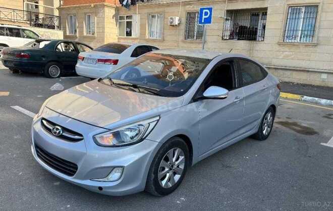 Hyundai Accent 2015, 228,800 km - 1.6 l - Bakı