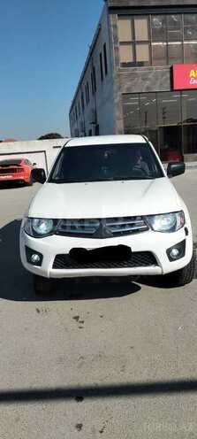 Mitsubishi L200 2010, 372,000 km - 2.5 l - Bakı