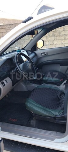 Mitsubishi L200 2010, 372,000 km - 2.5 l - Bakı