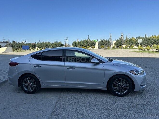 Hyundai Elantra 2017, 192,714 km - 2.0 l - Xaçmaz