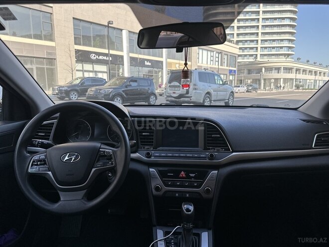 Hyundai Elantra 2018, 114,263 km - 2.0 l - Bakı