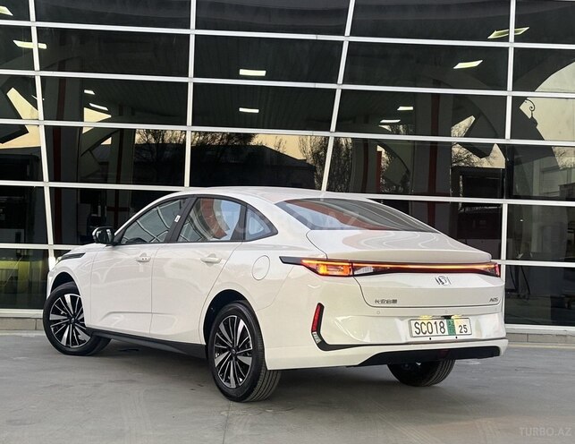Changan Qiyuan A05 2025, 0 km - 1.5 л - Bakı