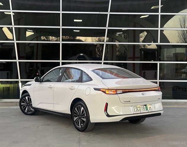 Changan Qiyuan A05 2025, 0 km - 1.5 л - Bakı