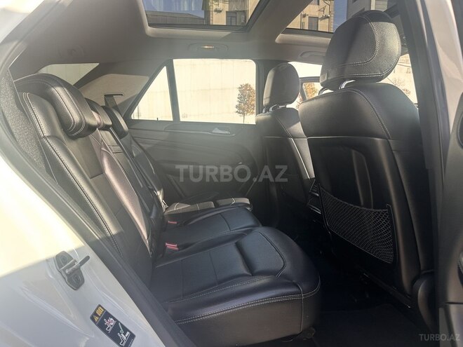 Mercedes ML 300 4MATIC 2013, 215,321 km - 3.5 l - Bakı