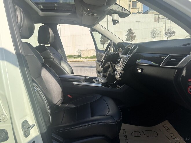 Mercedes ML 300 4MATIC 2013, 215,321 km - 3.5 l - Bakı
