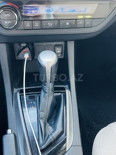 Toyota Corolla 2014, 181,833 km - 1.8 l - Bakı
