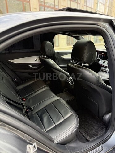 Mercedes E 300 de 2021, 93,000 km - 2.0 л - Gəncə
