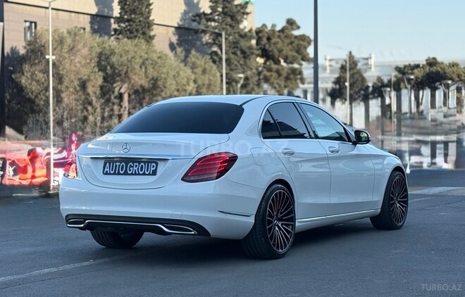 Mercedes C 300-10