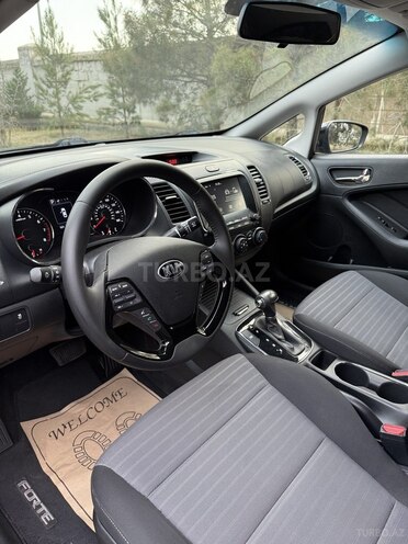 Kia Forte 2017, 170,000 km - 2.0 l - Bakı