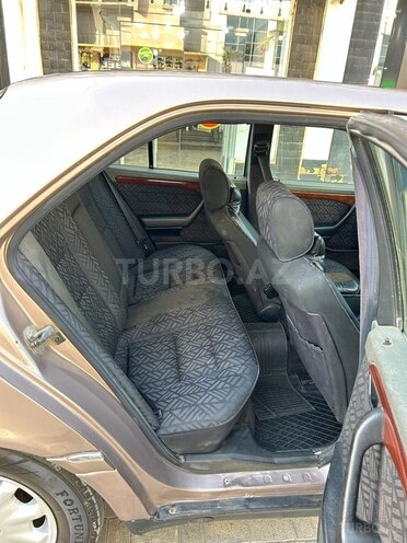 Mercedes C 180 1993, 402,083 km - 1.8 l - Masallı