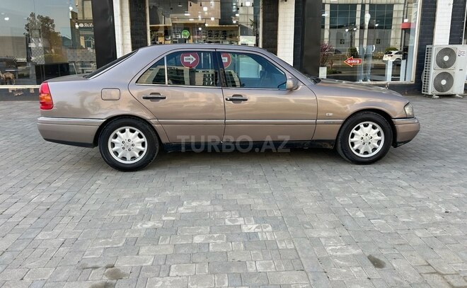 Mercedes C 180 1993, 402,083 km - 1.8 l - Masallı