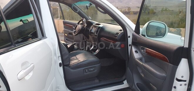 Toyota Land Cruiser Prado 2008, 245,000 km - 4.0 l - Naftalan