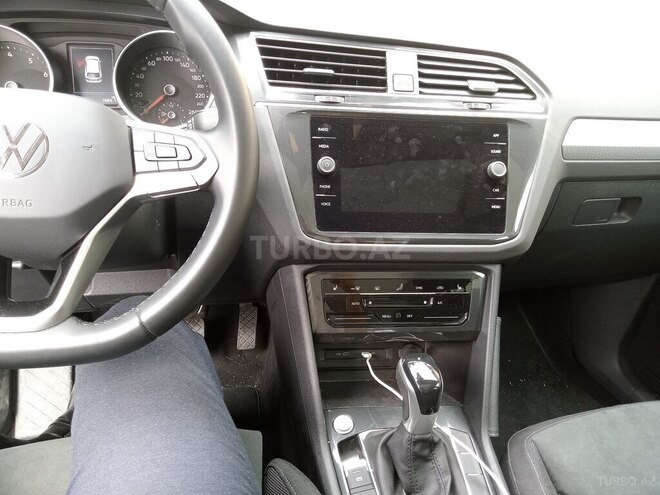 Volkswagen Tiguan 2022, 9,700 km - 1.4 l - Bakı