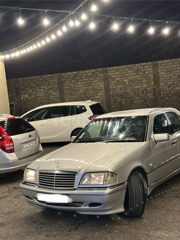 Mercedes C 240 2000, 355,000 km - 2.4 l - Bakı