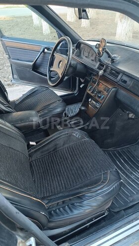 Mercedes E 250 1990, 781,000 km - 2.5 l - Sumqayıt
