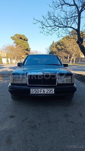 Mercedes E 250 1990, 781,000 km - 2.5 l - Sumqayıt