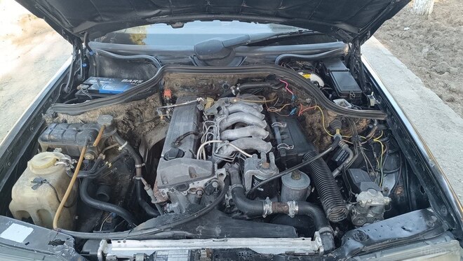 Mercedes E 250 1990, 781,000 km - 2.5 l - Sumqayıt