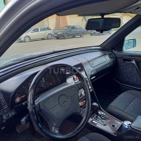 Mercedes C 180 1996, 368,000 km - 1.8 l - Qazax