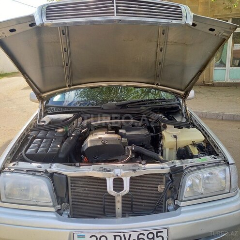 Mercedes C 180 1996, 368,000 km - 1.8 l - Qazax