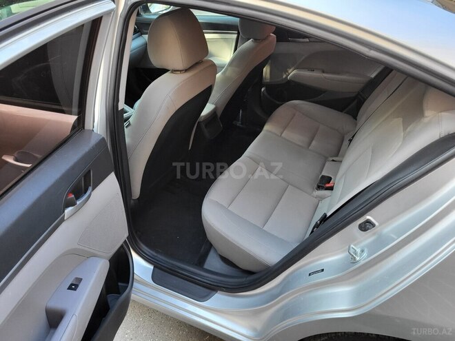 Hyundai Elantra 2016, 141,394 km - 2.0 л - Bakı
