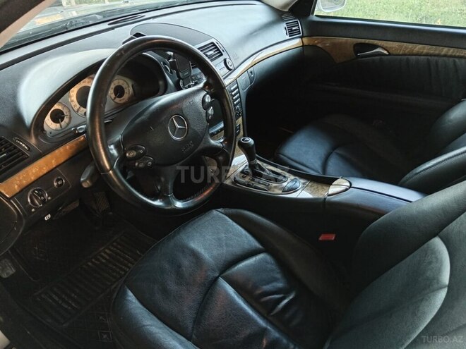 Mercedes E 350 2006, 236,000 km - 3.5 л - İmişli