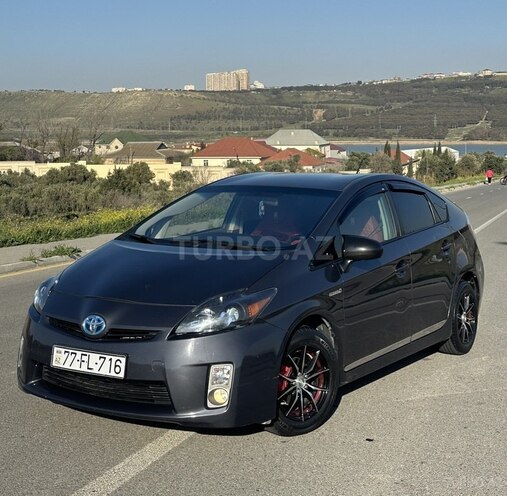 Toyota Prius-1
