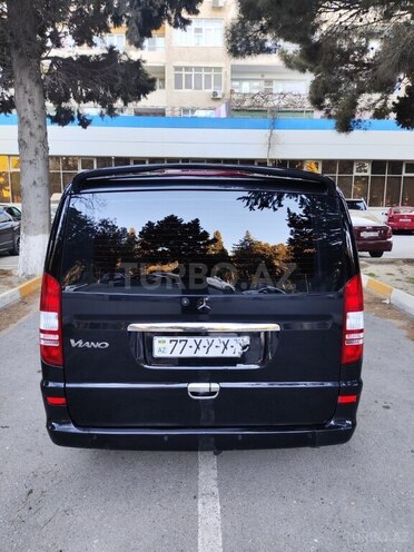 Mercedes Viano-2