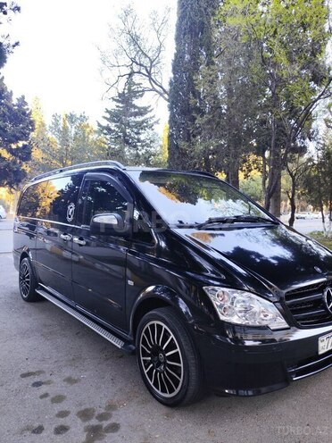 Mercedes Viano-5