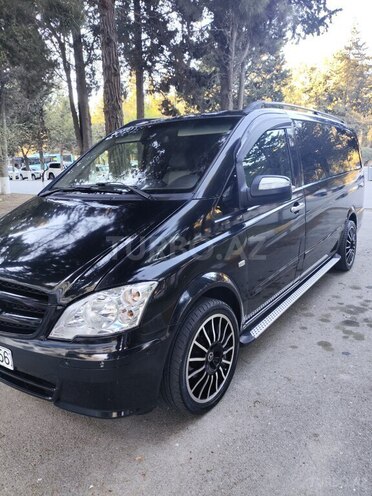 Mercedes Viano-6