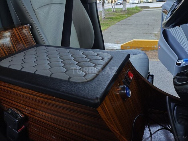 Mercedes Viano-13