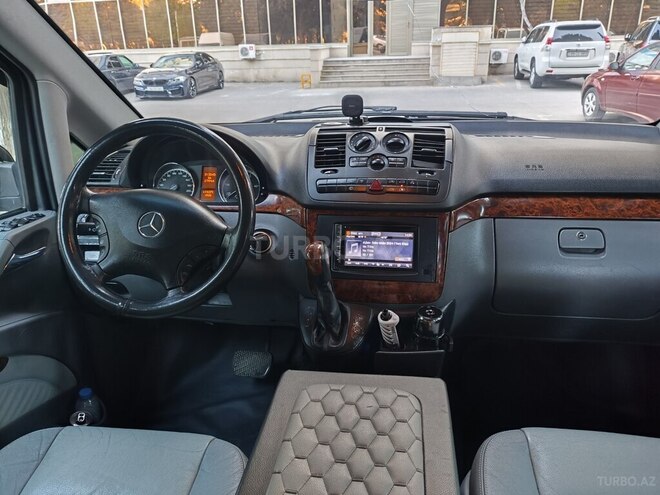 Mercedes Viano-16