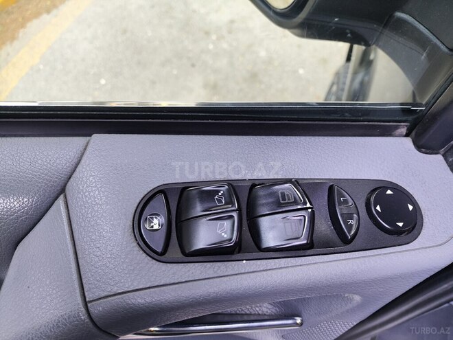 Mercedes Viano-15