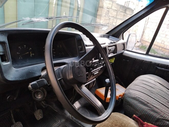 GAZ 33021 2001, 300,000 km - 2.4 l - Gəncə